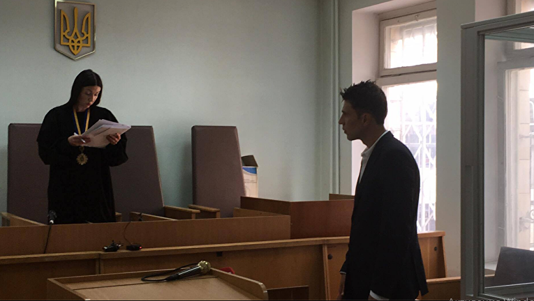 Суд по делу пранкера Виталия Седюка, снявшего штаны на Евровидении