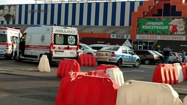 В Киеве на парковке умер мужчина