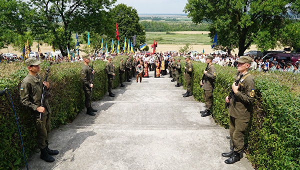 Перезахоронение бойцов СС Галичина во Львовской области, 23 июля 2017