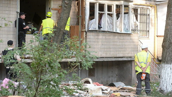 Последствия взрыва в жилом доме в Киеве