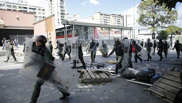 Ожесточенные столкновения в Венесуэле. Каракас