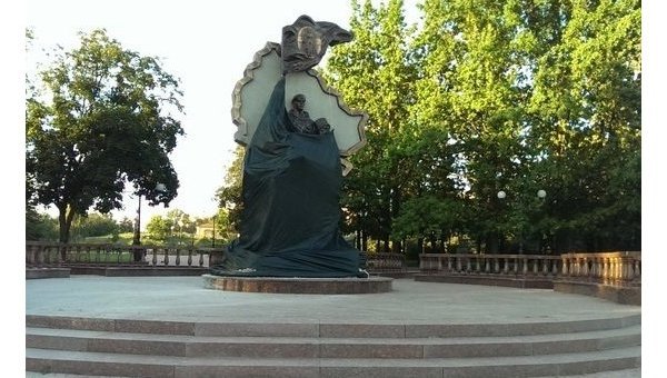 Памятник погибшим ополченцам подорвали в центре Луганска