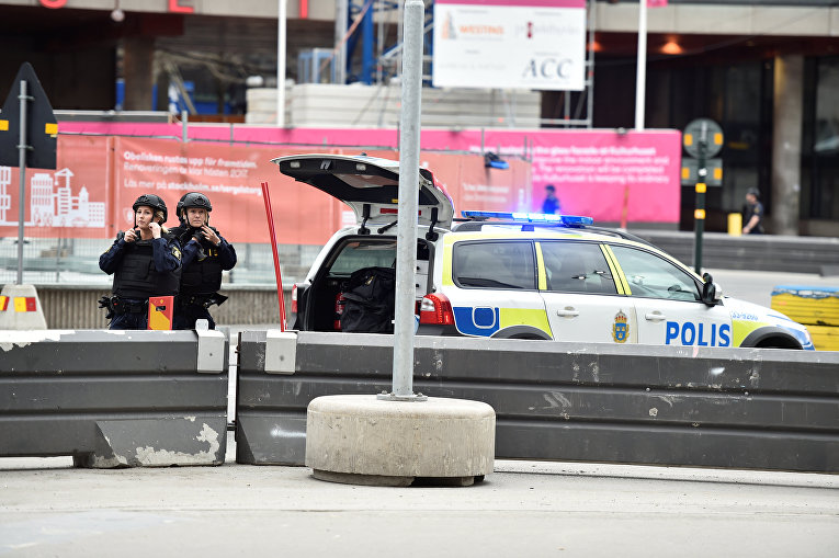 Наезд грузовика на людей в Стокгольме