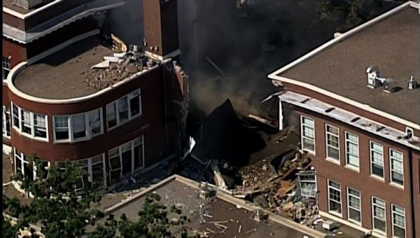 В США после взрыва газа обрушилась школа