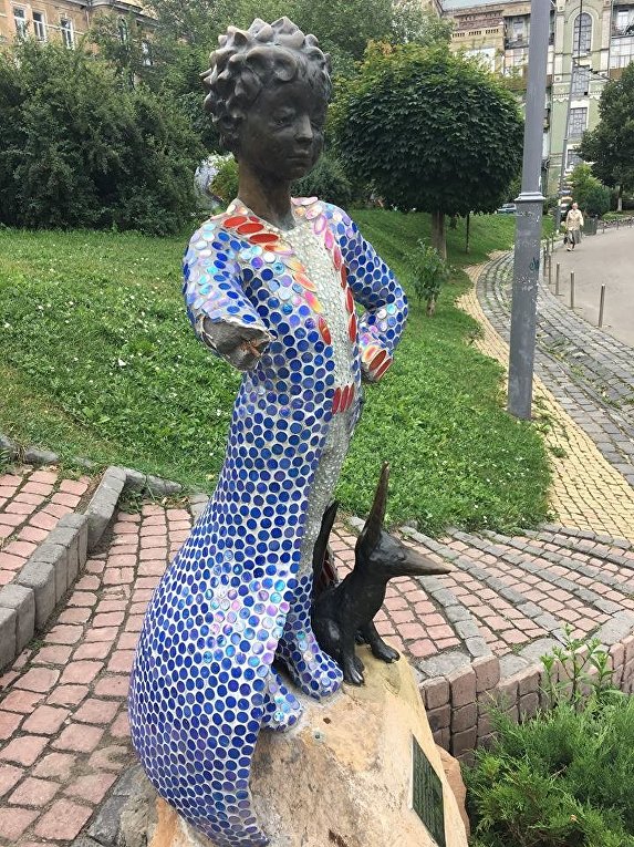 На Пейзажной аллее в Киеве снова повредили скульптуру Маленького Принца