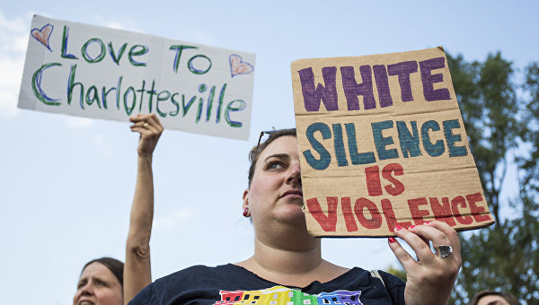 Акция Против ненависти в поддержку Шарлоттсвилля