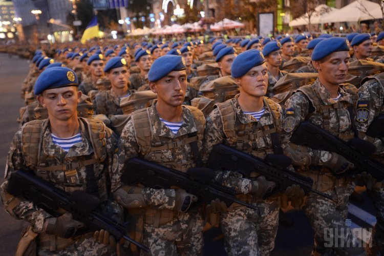 Репетиция военного парада ко Дню Независимости Украины в Киеве