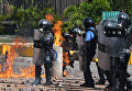 Столкновения полицейских и студентов в Гондурасе