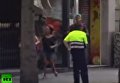 Очевидец о теракте в Барселоне. Видео