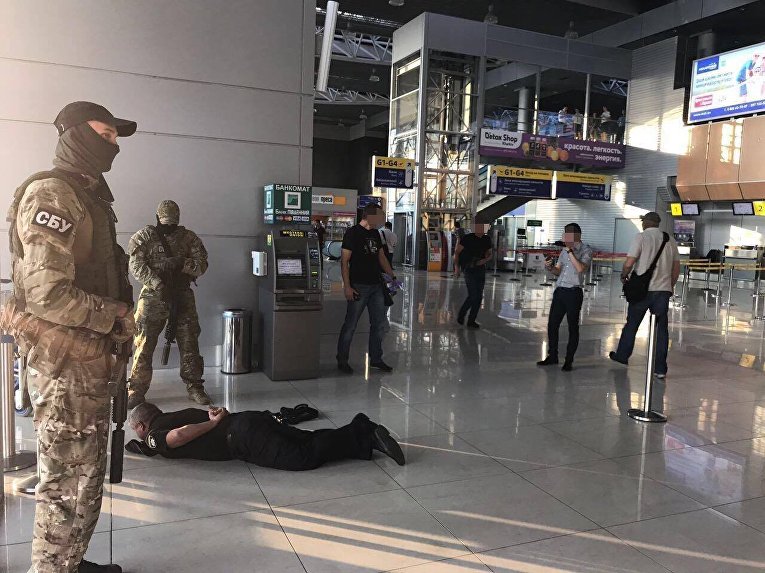 СБУ разоблачила на взятках руководство и сотрудников отделения полиции Международного аэропорта Харьков