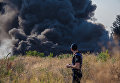 Масштабный пожар со взрывами на Мирном