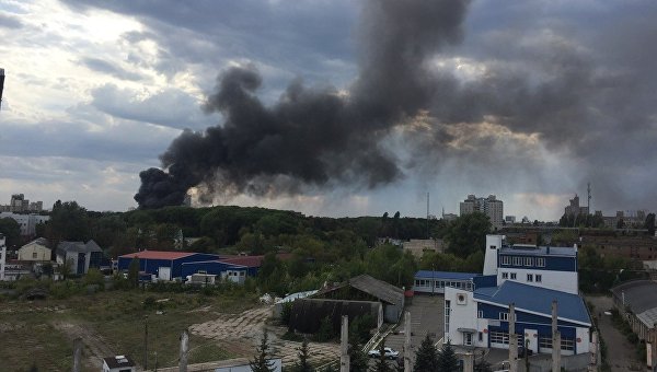 Пожар в Киеве в районе Довженко