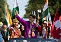 Премьер-министр Канады Джастин Трюдо принимает участие в параде ко Дню Индии в Монреале