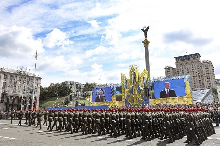 Парад ко Дню Независимости Украины в центре Киева