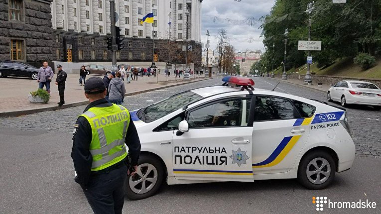 В Киеве возле здания правительства произошел взрыв
