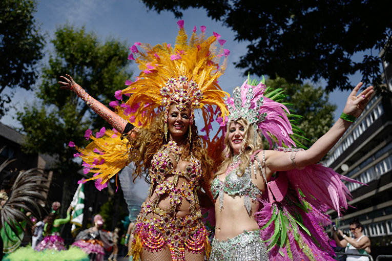 Красочный карнавал Notting Hill в Лондоне