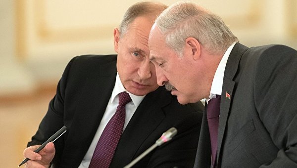 Президента РФ В. Путин и Беларуси А. Лукашенко. Архивное фото