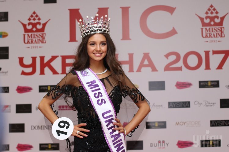 Обладательница титула Мисс Украина-2017, 18-летняя киевлянка Полина Ткач