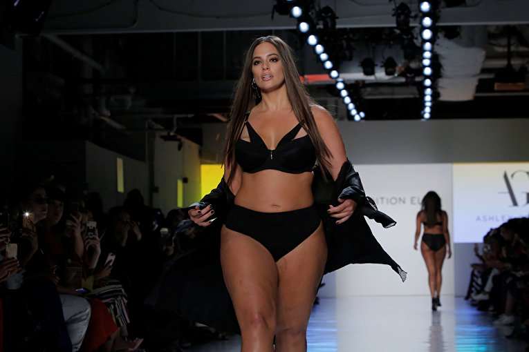 Модели plus-size на New York Fashion Week