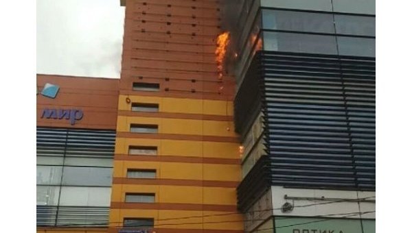 Пожар в торговом центре в Москве
