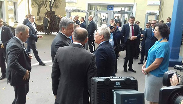 Президент Петр Порошенко прибыл на форум YES