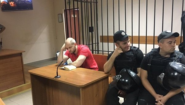 Один из фигурантов дела 2 мая Сергей Долженков в зале суда