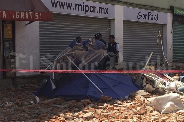 Последствия землетрясения в мексиканском городе Пуэбло