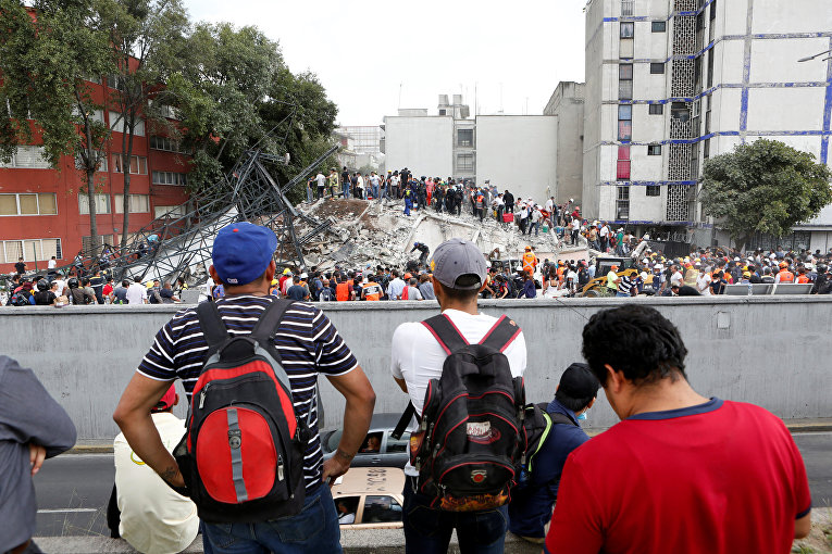 Последствия мощного землетрясения в Мексике