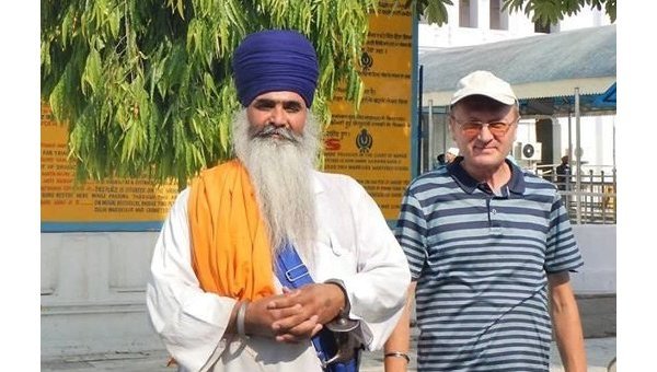 Посол Украины в Индии Игорь Полиха (справа)