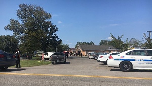 Не менее 6 человек пострадали при стрельбе в церкви в Теннесси