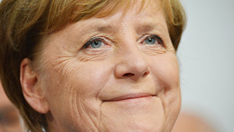 Канцлер Германии, лидер Христианско-демократического союза Ангела Меркель во время парламентских выборов в Берлине