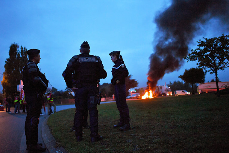 Протесты во Франции против реформ Макрона
