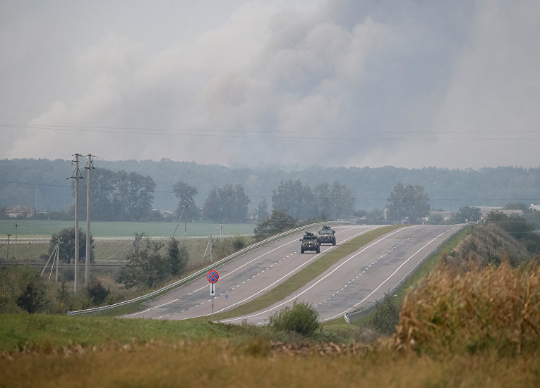 Пожар и взрывы на арсенале в Калиновке