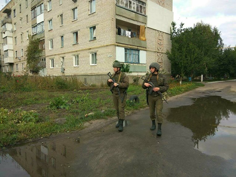 Работа оперативного штаба МЧС по вопросам ликвидации ЧП в Калиновке
