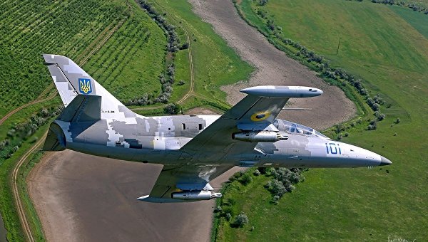 Учебно-боевой самолет Л-39. Архивное фото