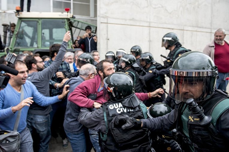 Столкновения в ходе референдума в Каталонии