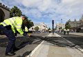 Полиция принимает дополнительные меры безопасности у британского парламента