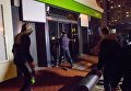Погром на недостроенной АЗС на ул. Ревуцкого в Киеве