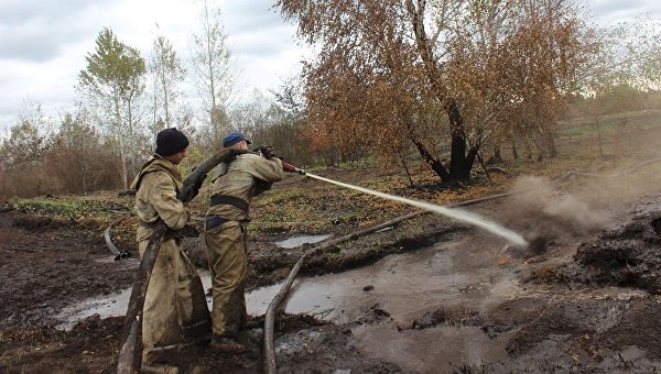 Борьба с пожаром на торфяниках в Черкасской области