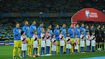 Игроки сборной Украины перед матчем против сборной Хорватии