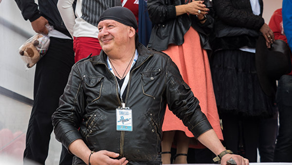 Актер Дмитрий Марьянов на ежегодной благотворительной акции Стань Первым! в Московской области.