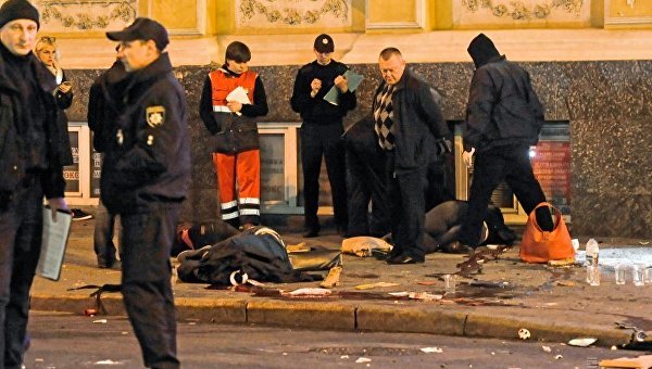 Работа криминалистов на месте страшного ДТП в Харькове.Архивное фото