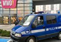 На юго-востоке Польши вооруженный ножом мужчина напал на посетителей торгового центра