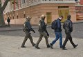 Спецназовцы и детективы НАБУ после обысков офиса мэра Одессы Геннадия Труханова