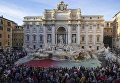 Римский фонтан закровоточил в знак протеста против грязи и коррупции