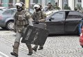 Немецкая полиция на месте происшествия во время захвата заложника