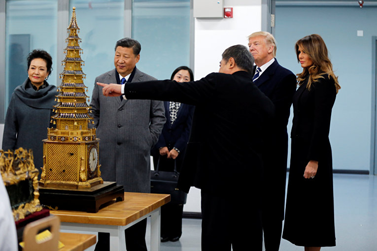 Президент США Дональд Трамп посетил научную лабораторию в Забытом городе Пекина