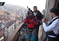 Спортсмен-экстремал совершил прыжок с Галатской башни в Стамбуле