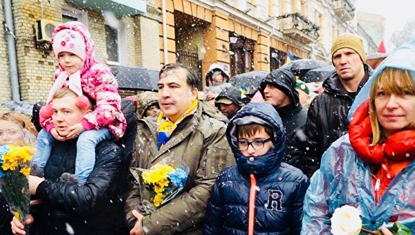 Михаил Саакашвили в ходе шествия в Киеве