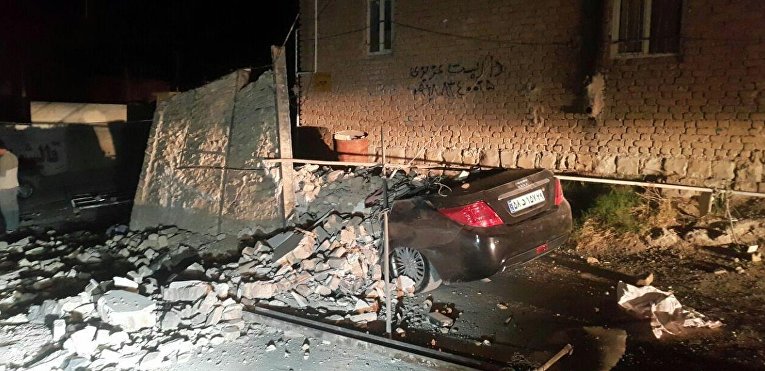 Мощное землетрясение в Иране